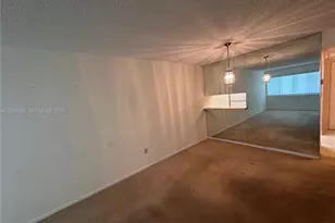 818 SW 9th St Cir, Boca Raton, FL 33486 - Photo 12