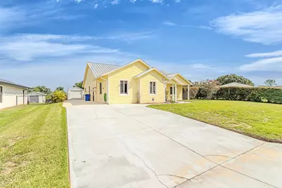 374 Parker St NE, Lake Placid, FL 33852 - Photo 2