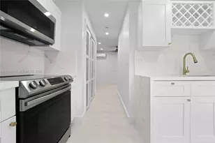 129 SW 9th Ave, Miami, FL 33130 - Photo 4