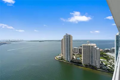 335 S Biscayne Blvd #4112, Miami, FL 33131 - Photo 2