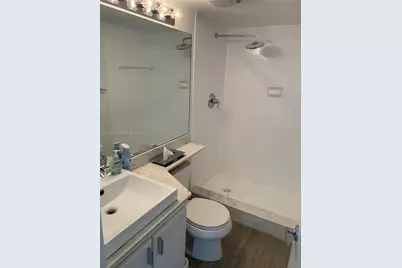 600 NE 36th St #1017, Miami, FL 33137 - Photo 14