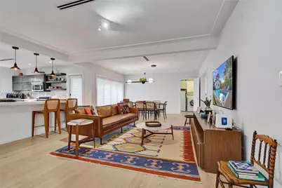 1223 NE 102nd St, Miami Shores, FL 33138 - Photo 2