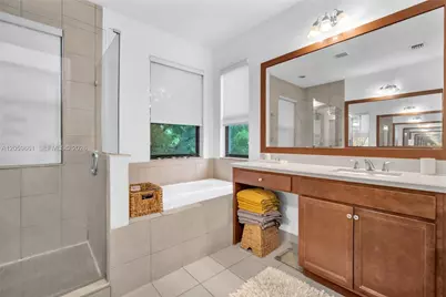3575 W 97th St, Hialeah, FL 33018 - Photo 20