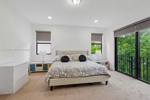 3575 W 97th St, Hialeah, FL 33018 - Photo 32