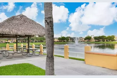 1405 SE 27th Ct #3, Homestead, FL 33035 - Photo 2