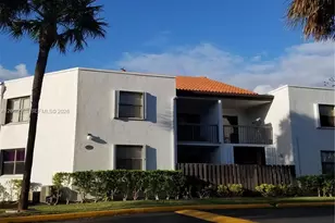 9447 Fontainebleau Blvd, Miami, FL 33172 - Photo 2