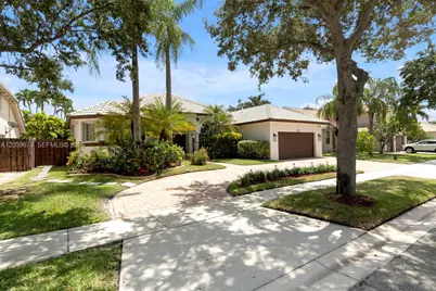 13746 NW 21st St, Pembroke Pines, FL 33028 - Photo 28