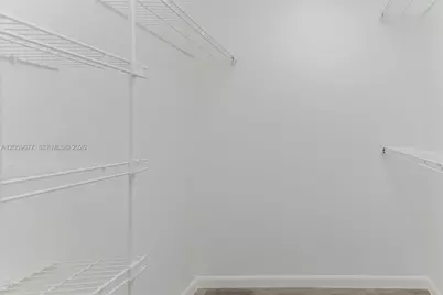 931 NE 199th St #201-22, Miami, FL 33179 - Photo 14