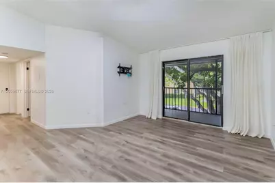 931 NE 199th St #201-22, Miami, FL 33179 - Photo 6