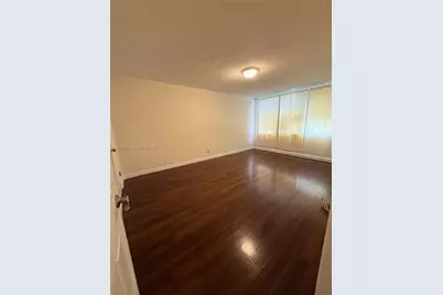 137 Golden Isles Dr #512, Hallandale Beach, FL 33009 - Photo 14
