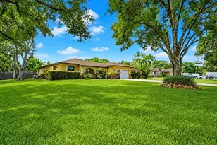 13602 SW 24th St, Davie, FL 33325 - Photo 52