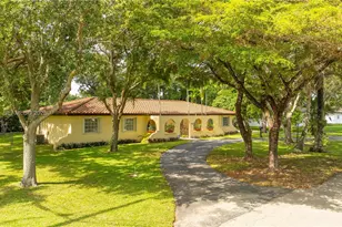 8520 SW 119th St, Unincorporated Dade County, FL 33156 - Photo 1
