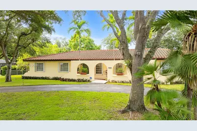 8520 SW 119 Street, Unincorporated Dade County, FL 33156 - Photo 2