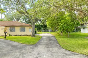 8520 SW 119th St, Unincorporated Dade County, FL 33156 - Photo 38