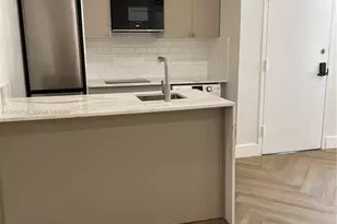 731 6th St, Miami Beach, FL 33139 - Photo 16