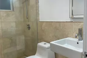731 6th St, Miami Beach, FL 33139 - Photo 14