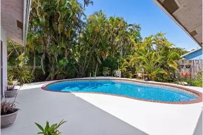 1419 Hummingbird Dr, Delray Beach, FL 33444 - Photo 26