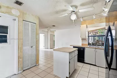 1419 Hummingbird Dr, Delray Beach, FL 33444 - Photo 12