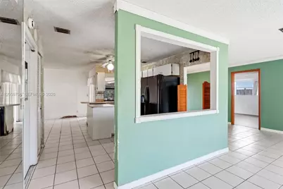 1419 Hummingbird Dr, Delray Beach, FL 33444 - Photo 10