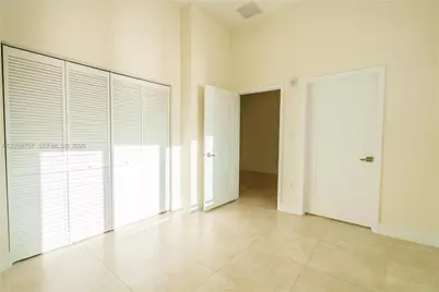 1091 Galiano St #102, Coral Gables, FL 33134 - Photo 16
