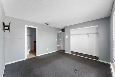 18602 NW 46th Ave, Miami Gardens, FL 33055 - Photo 14
