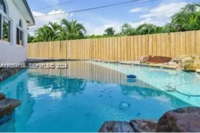 2185 Imperial Point Dr, Fort Lauderdale, FL 33308 - Photo 22