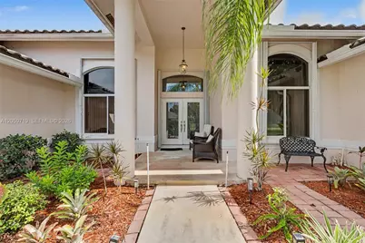9825 Hindel Ct, Boynton Beach, FL 33472 - Photo 4