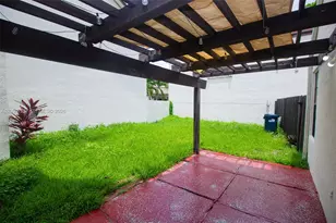 10085 NW 6th Terrace, Miami, FL 33172 - Photo 30