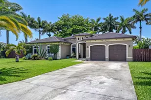 32251 SW 204th Ct, Homestead, FL 33030 - Photo 2
