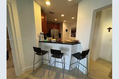 16100 Emerald Estates Dr #278, Weston, FL 33331 - Photo 8