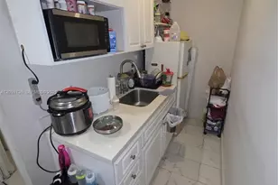 651 E 48th St, Hialeah, FL 33013 - Photo 44