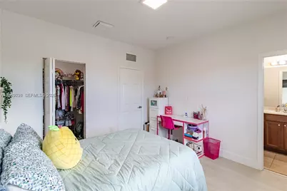 8845 W 35th Ave #8845, Hialeah, FL 33018 - Photo 16