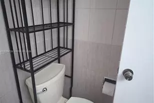 9437 Fontainebleau Blvd, Miami, FL 33172 - Photo 14