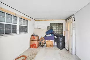 2711 SW 117th Ct, Miami, FL 33175 - Photo 32