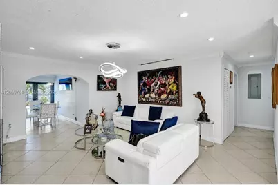 2711 SW 117th Ct, Miami, FL 33175 - Photo 4