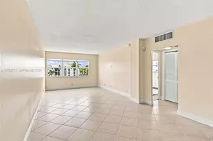 2555 NE 11th St, Fort Lauderdale, FL 33304 - Photo 16