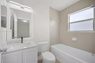 1681 SE 30th St, Homestead, FL 33035 - Photo 40