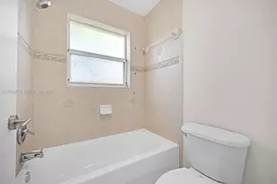 1681 SE 30th St, Homestead, FL 33035 - Photo 34