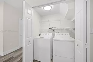 1681 SE 30th St, Homestead, FL 33035 - Photo 20