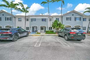 1681 SE 30th St, Homestead, FL 33035 - Photo 2