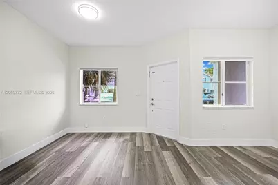 1681 SE 30th St #1681, Homestead, FL 33035 - Photo 8