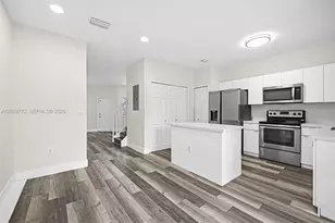 1681 SE 30th St, Homestead, FL 33035 - Photo 14
