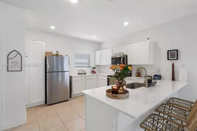 357 NE 1st Dr, Florida City, FL 33034 - Photo 6