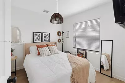 357 NE 1st Dr, Florida City, FL 33034 - Photo 10