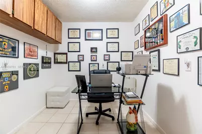 1508 S Whitehall #206, Davie, FL 33324 - Photo 30