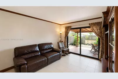 1000 SW 136th Pl, Miami, FL 33184 - Photo 8