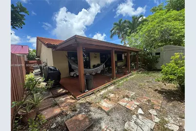 1000 SW 136th Pl, Miami, FL 33184 - Photo 20