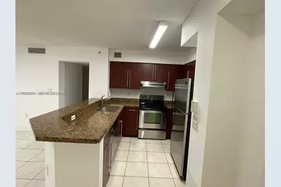 761 N Pine Island Rd #104, Plantation, FL 33324 - Photo 2