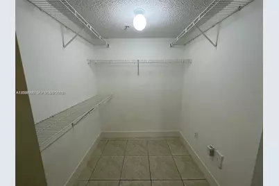 761 N Pine Island Rd #104, Plantation, FL 33324 - Photo 4