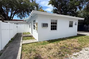 800 SE 15th St, Fort Lauderdale, FL 33316 - Photo 2
